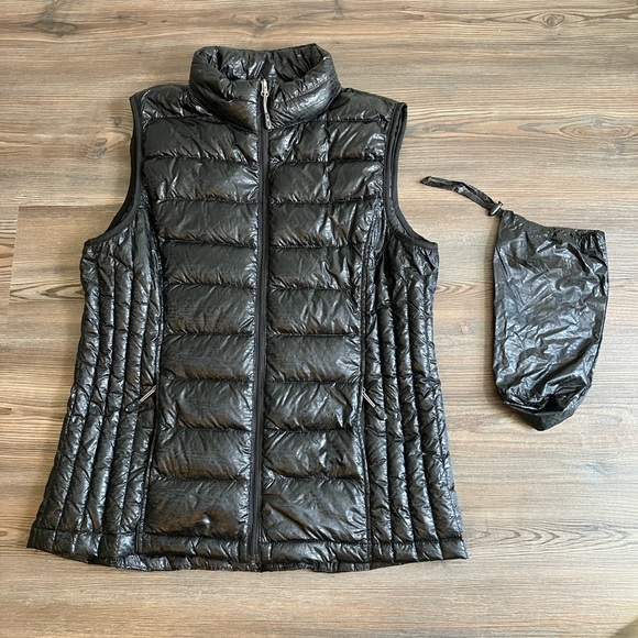 32° Heat Black Packable Puffer Vest - Picture 1 of 6
